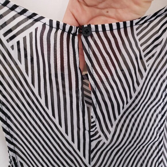 No Boundaries Black White Stripe Adjustable Sheer Beach Cover Dress Size 2X - Picture 10 of 12